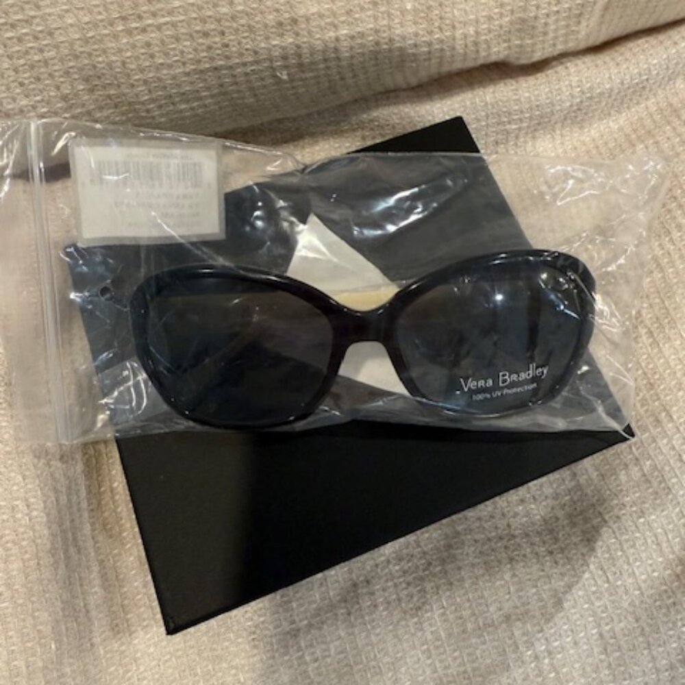 New-Unworn VERA BRADLEY 56mm Round Sunglasses -Floral - Picture 11 of 11